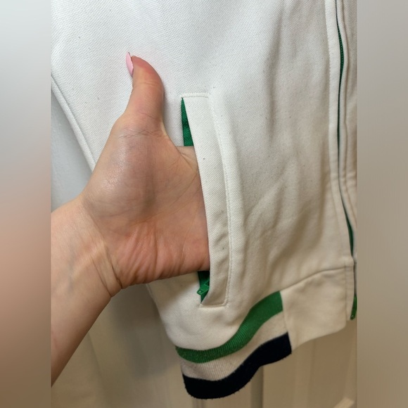 Abercrombie & Fitch - Vintage Full Zip White Jacket with Green Accents in Size M - Picture 3 of 11